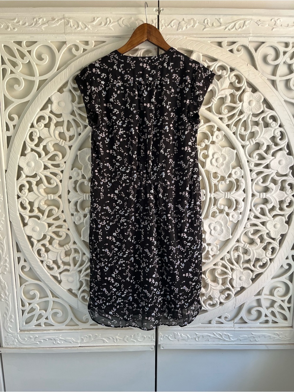 Reitmans Black Floral Chiffon Dress Size 4 Pleated Pintuck Shift Dress - Picture 4 of 6